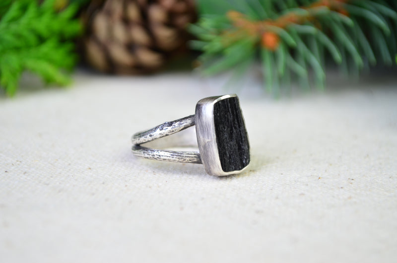 Raw Black Tourmaline Slice Ring (Size 7 1/2)