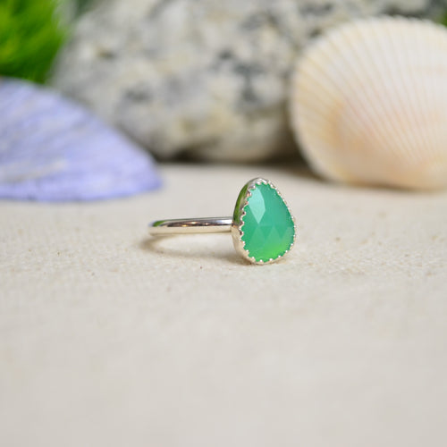 Green Chalcedony Stacking Ring (Size 5)