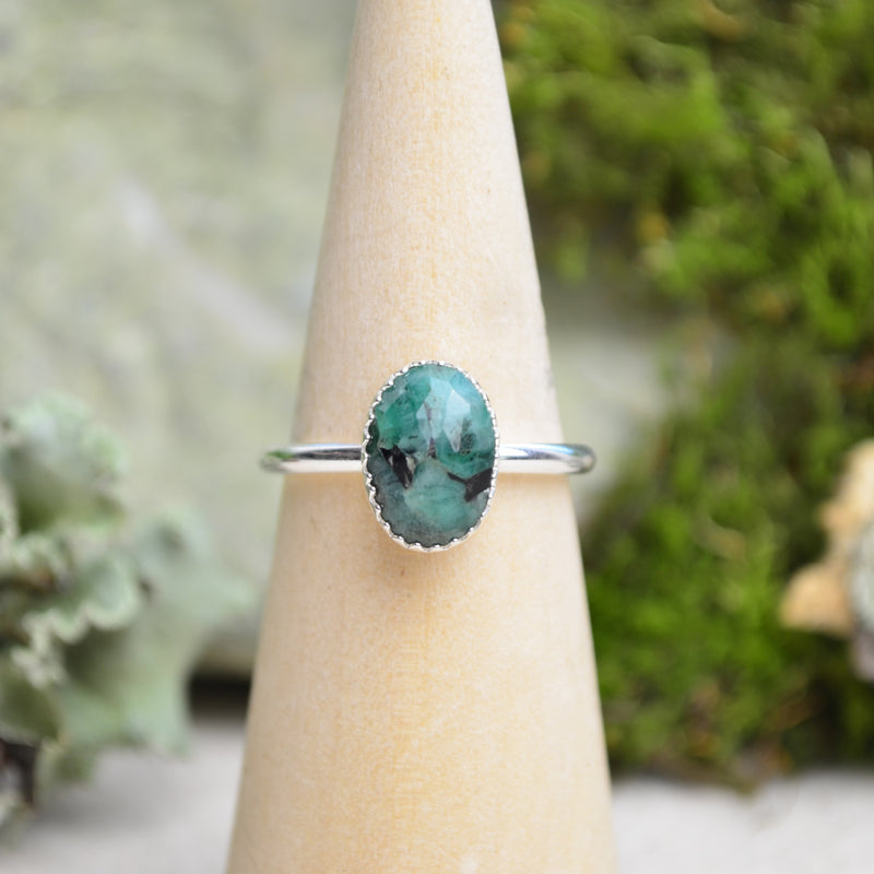 Emerald Stacking Ring (Size 9)