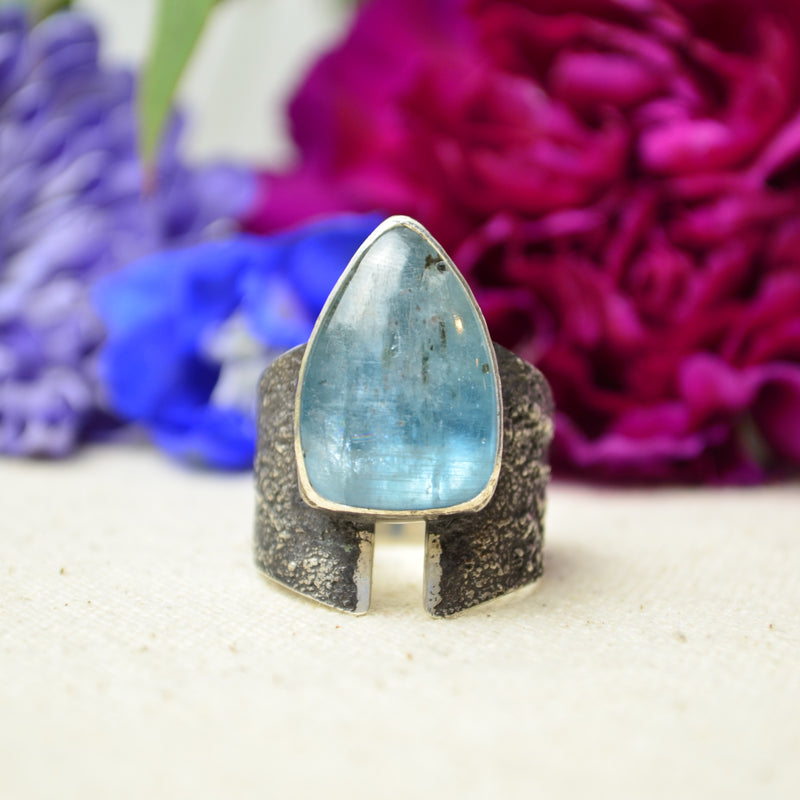 Teal Kyanite Textured Wide Band Ring (Size 10)