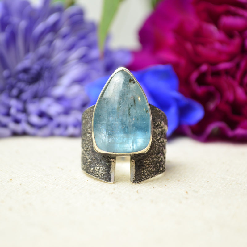 Teal Kyanite Textured Wide Band Ring (Size 10)