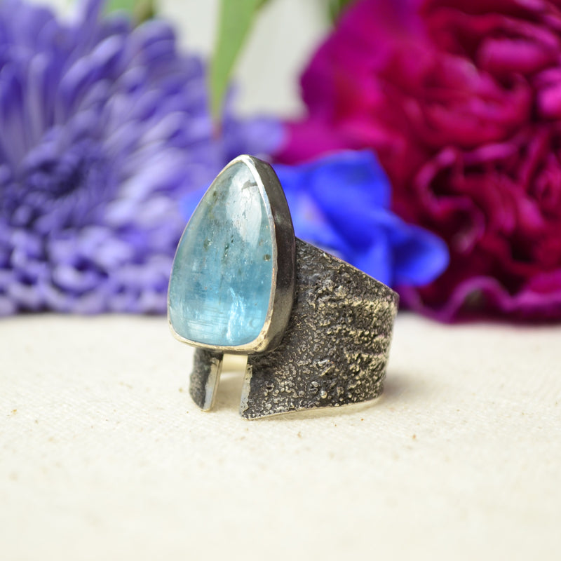 Teal Kyanite Textured Wide Band Ring (Size 10)