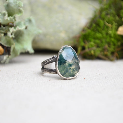 Moss Agate Ring w/ Organic Twig Split Band (Size 5 3/4)