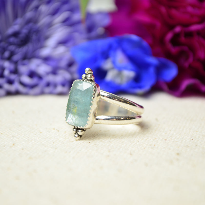 Teal Kyanite Split Band Ring (Size 9)