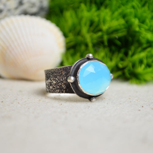 Sky Blue Chalcedony Textured Wide Band Ring (Size 8)