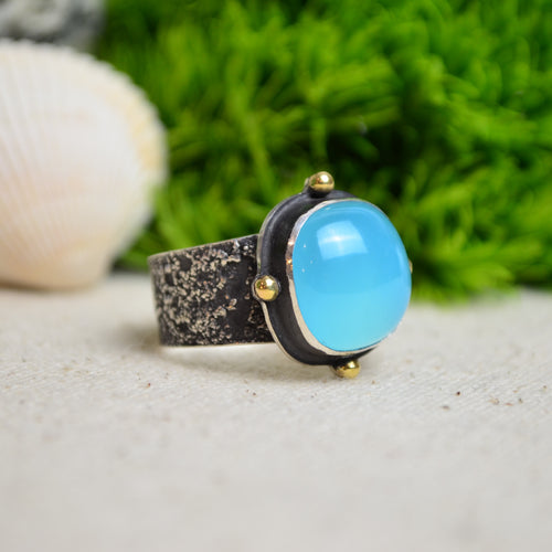 Aqua Chalcedony Textured Wide Band Ring w/ 14K Accents (Size 9 1/4)