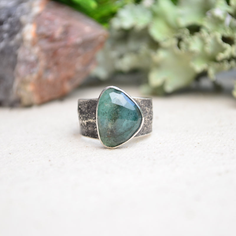 Emerald Textured Wide Band Ring (Size 7 3/4)