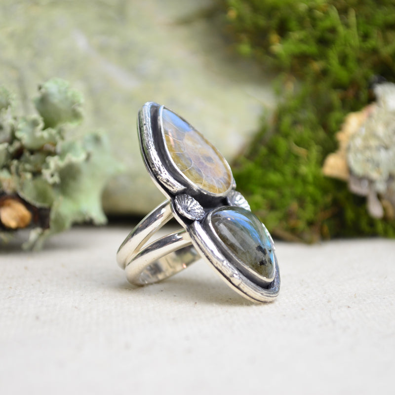Fossilized Ammonite & Labradorite Ring (Size 7 1/2)