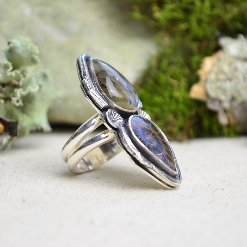 Fossilized Ammonite & Labradorite Ring (Size 9 1/2)