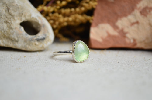 Prehnite Stacking Ring (Size 7)