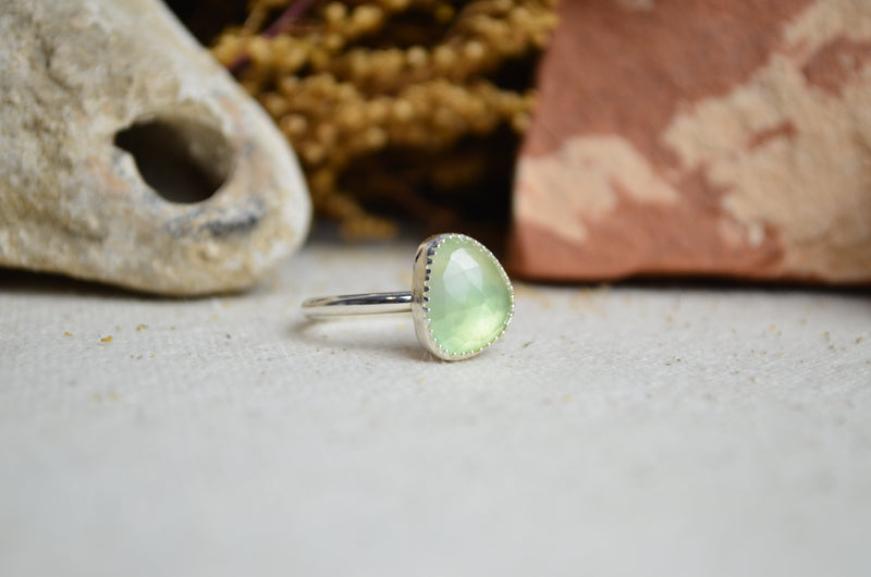 Prehnite Stacking Ring (Size 7)