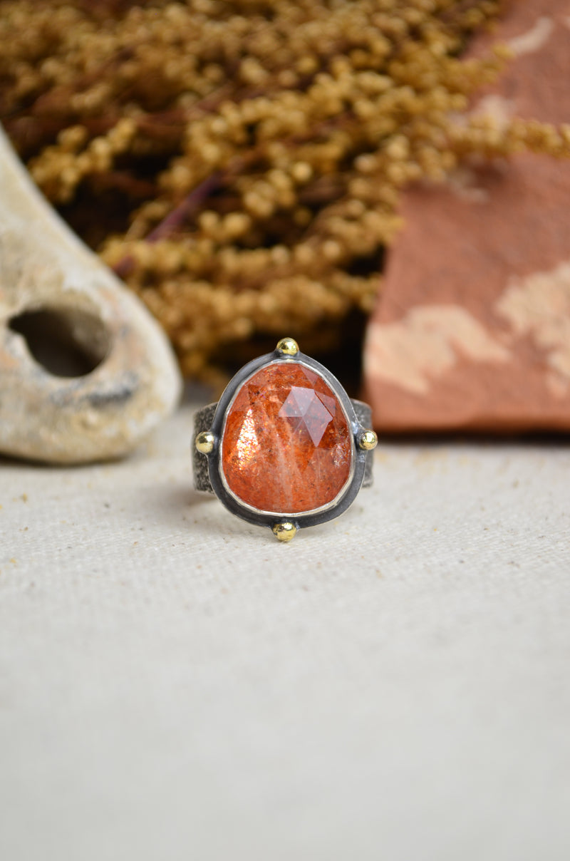 Sunstone Textured Wide Band Ring w/ 14K Accents (Size 8)
