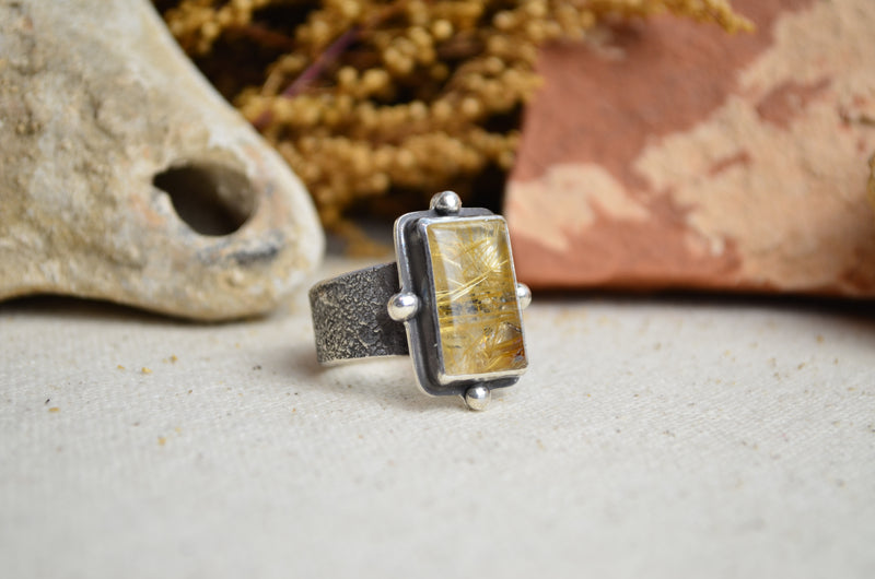 Rutile Quartz Textured Wide Band Ring (Size 9)